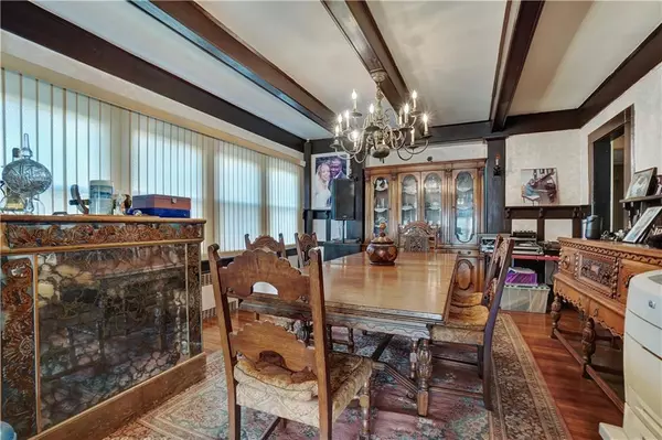 Far Rockaway, NY 11691,1050 Dickens ST