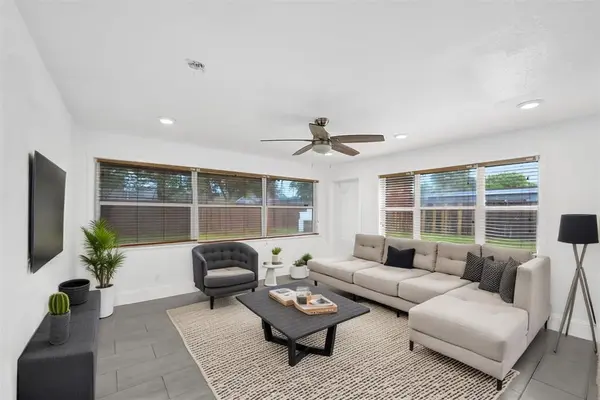 Hollywood, FL 33024,7021 Park St