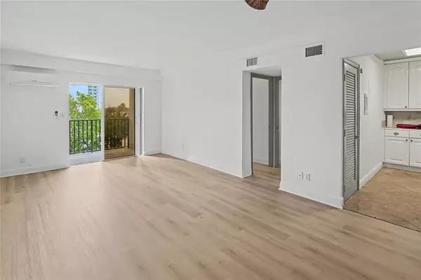 Fort Lauderdale, FL 33304,3000 Riomar St #406