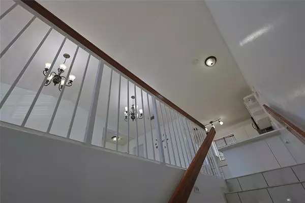 Hialeah, FL 33018,3250 W 70th St #202