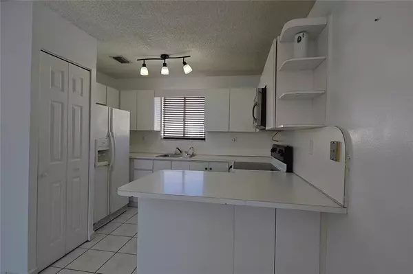 Hialeah, FL 33018,3250 W 70th St #202