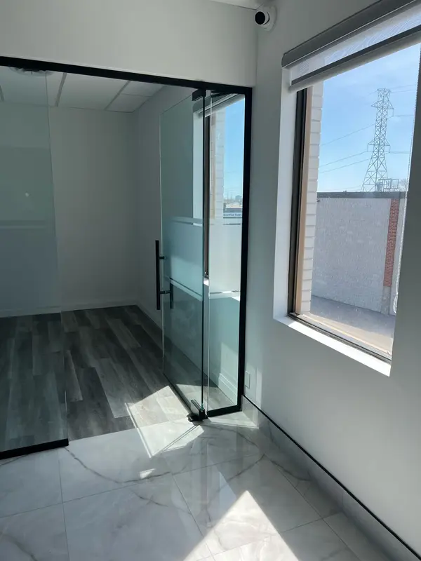 Mississauga, ON L4X 1L8,1830 Dundas ST E #202