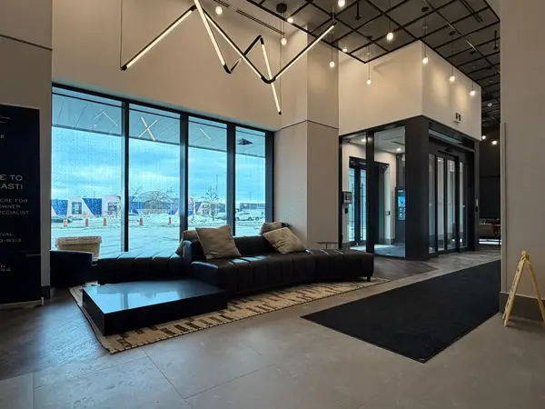 Toronto W08, ON M8Z 0H4,1007 The Queensway AVE #1024