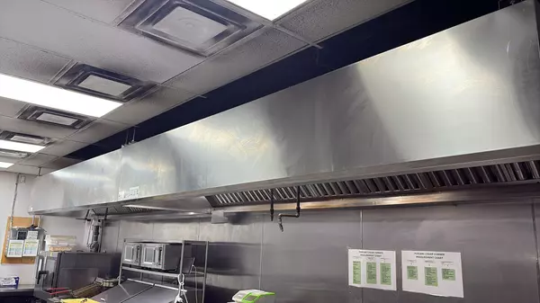 London East, ON N5V 2Z4,1631 oxford ST E #1