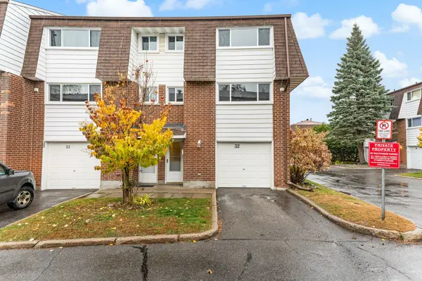 2296 Orient Park DR #32, Blackburn Hamlet, ON K1B 4N6