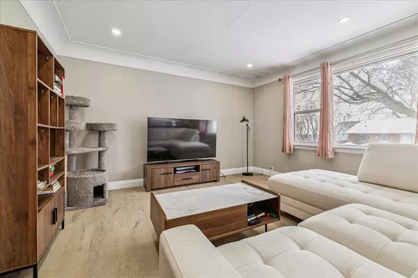 Hamilton, ON L9A 2V1,177 Allenby AVE #Upper