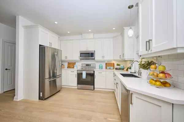 St. Catharines, ON L2T 2R1,10 Leeson ST