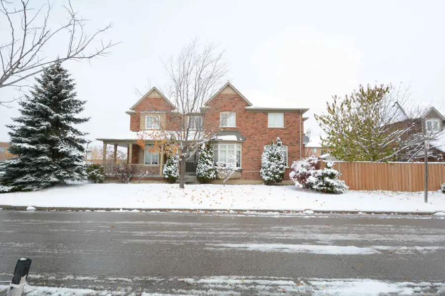 4825 Fulwell RD, Mississauga, ON L5M 7J8