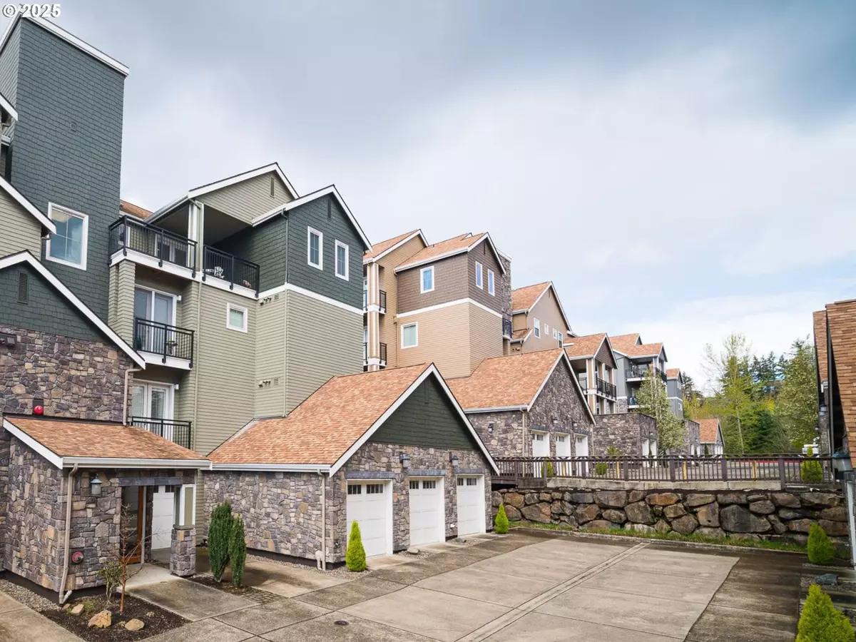 Happy Valley, OR 97086,11703 SE CRESTED EAGLE LN