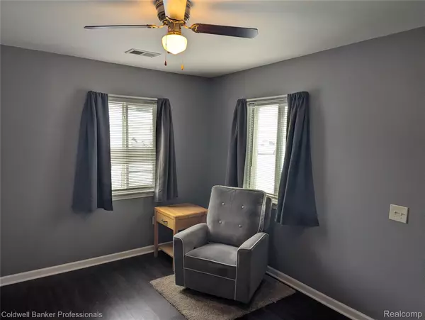 Pontiac, MI 48340,145 W Chicago AVE