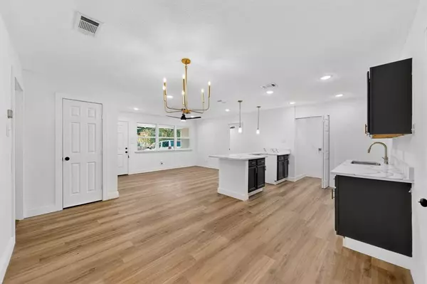 Dallas, TX 75216,2309 52nd Street