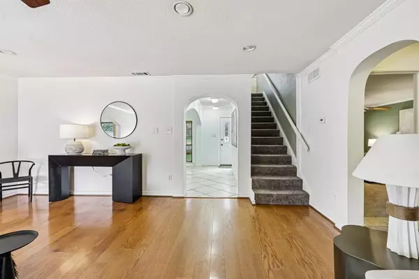 Dallas, TX 75248,6631 Fireflame Drive