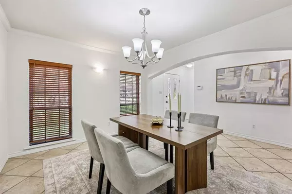 Dallas, TX 75248,6631 Fireflame Drive