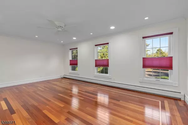 Berkeley Heights Twp., NJ 07922,25 Oechsner Ct