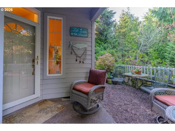 Depoe Bay, OR 97341,140 SW GULL STA