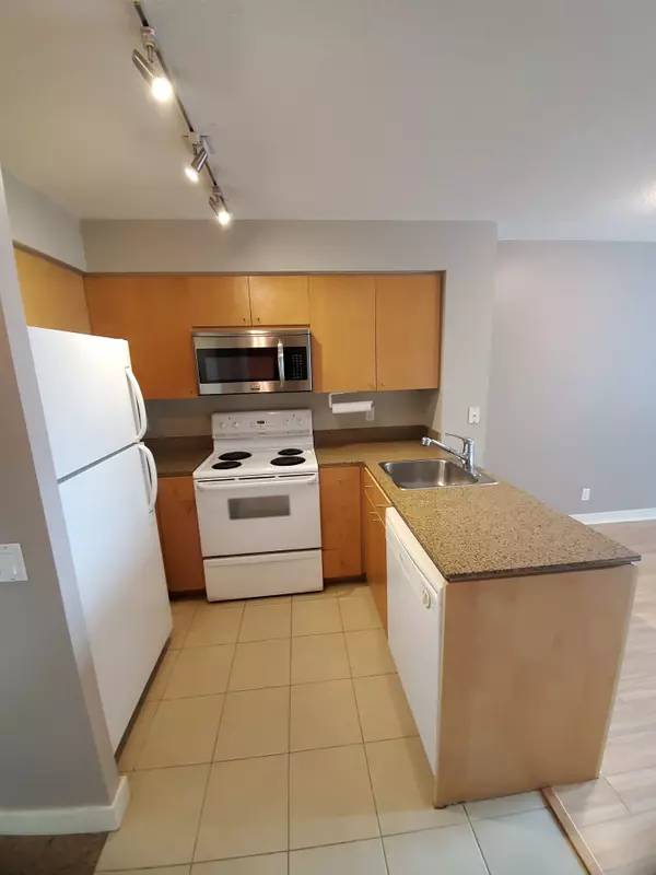 Toronto C01, ON M5V 3R5,361 Front ST W #515