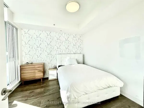 Toronto C01, ON M5V 0H4,199 Richmond ST W #1605