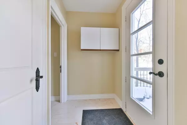 Toronto C12, ON M2P 1P7,50 Old Yonge ST W #3