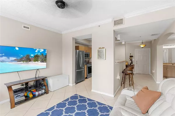 Fort Lauderdale, FL 33301,533 NE 3rd Ave #243