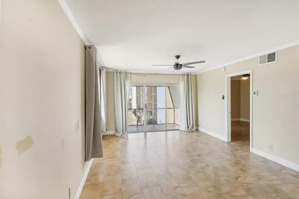 Oakland Park, FL 33334,3040 NE 16th Ave #402