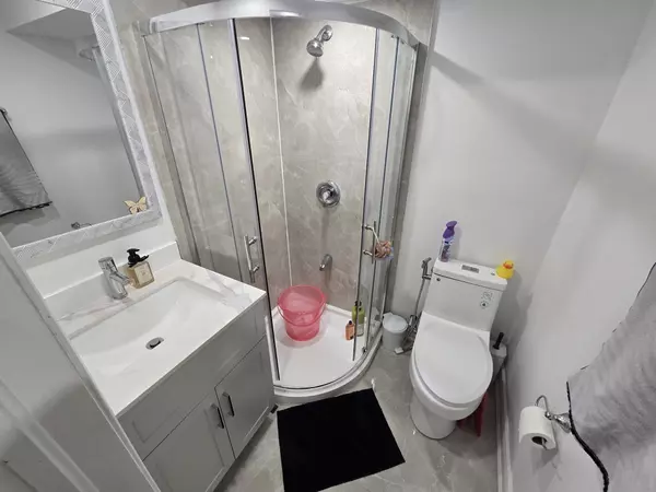 Brampton, ON L6V 2W7,9 Bruce Beer DR