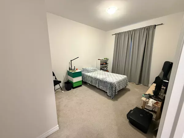 North Grenville, ON K0G 1J0,247 Blackhorse DR