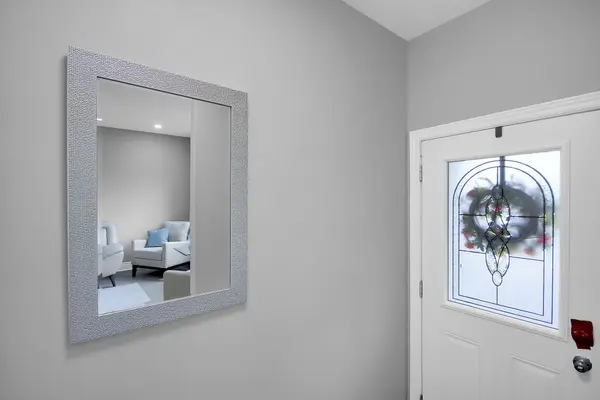 Carlington - Central Park, ON K1Z 8C9,1518A Lepage AVE