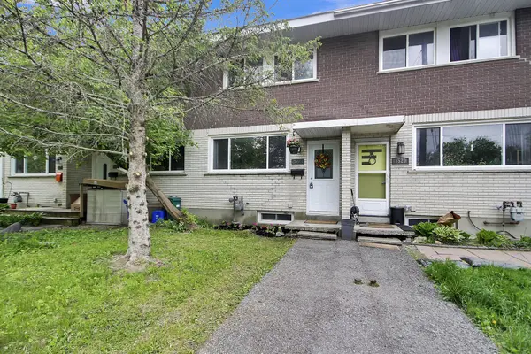 Carlington - Central Park, ON K1Z 8C9,1518A Lepage AVE