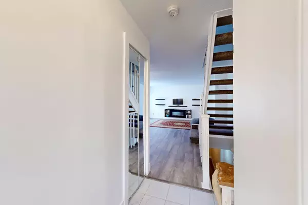 London East, ON N5W 5P5,230 Clarke RD #26