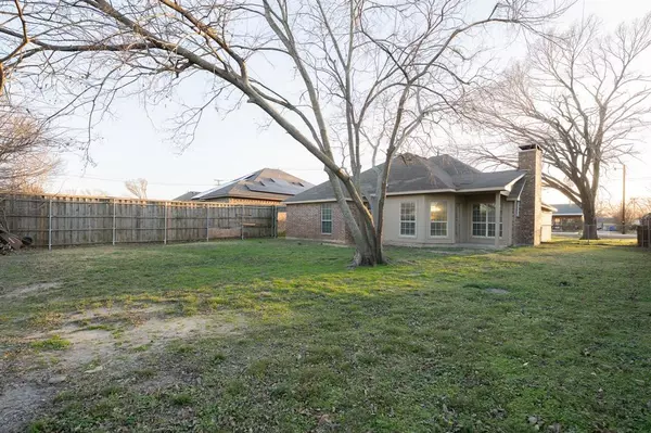 Forney, TX 75126,902 E Aimee Street