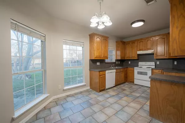 Forney, TX 75126,902 E Aimee Street