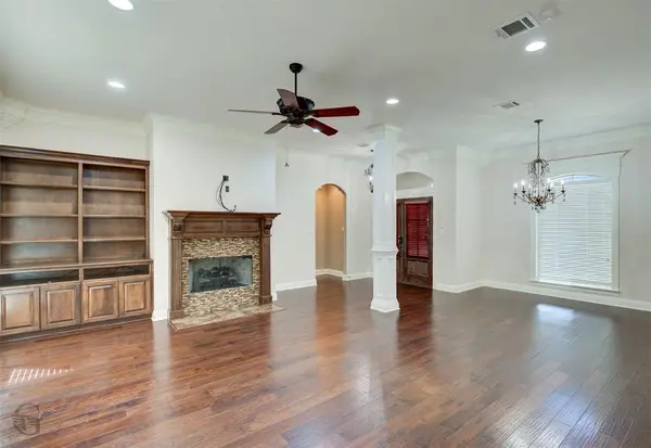 Bossier City, LA 71112,520 Falling Water Circle