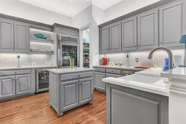 Dallas, TX 75219,4614 Gilbert Avenue