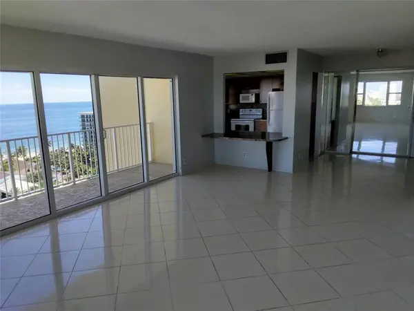 Pompano Beach, FL 33062,1200 Hibiscus Ave #1804