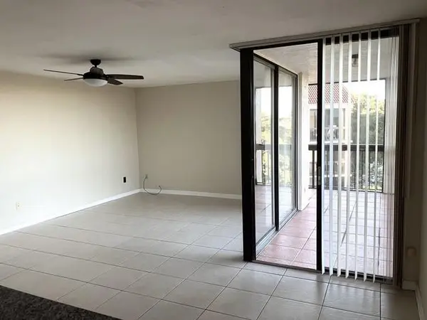 Delray Beach, FL 33444,950 Lavers Cir #F-511