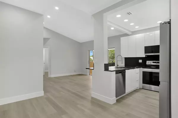 Deerfield Beach, FL 33064,660 Cypress Club Way #D11