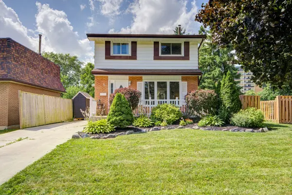 Kitchener, ON N2P 1B9,6 Arrowhead CRES