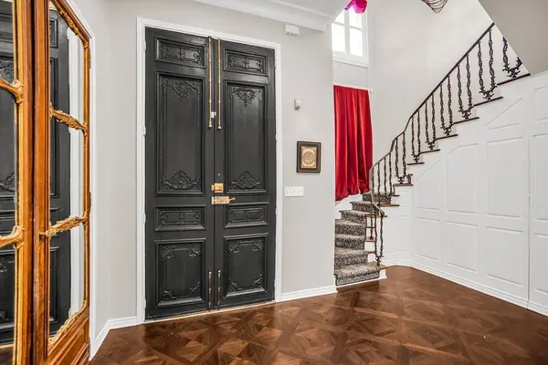 Dallas, TX 75209,3802 S Versailles Avenue