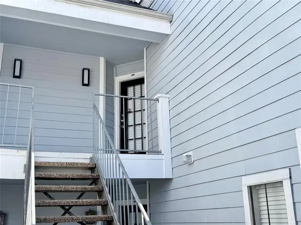 Irving, TX 75035,3410 W Country Club Drive #293