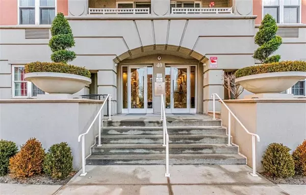 Brooklyn, NY 11235,40 Oceana DR West #PH2E