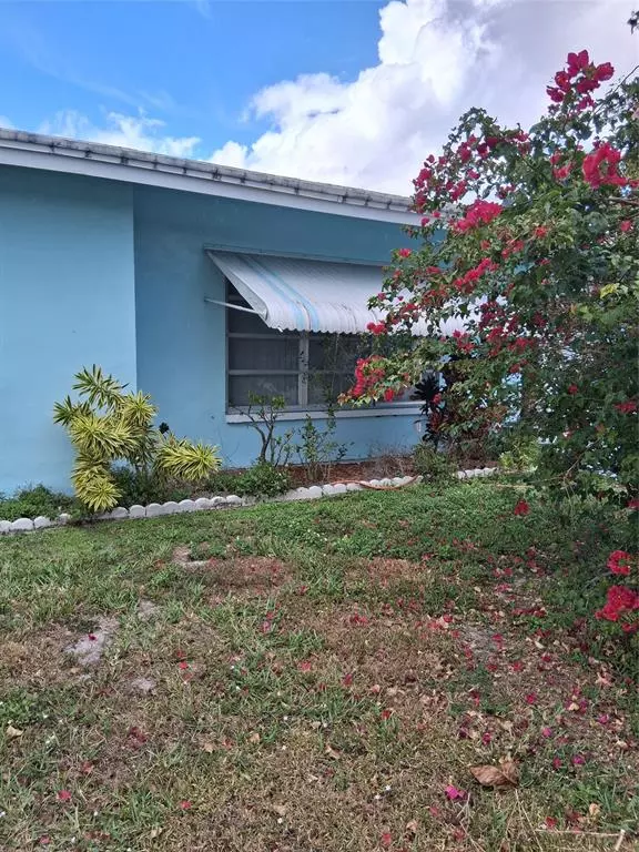 Tamarac, FL 33321,5709 NW 87th Ave