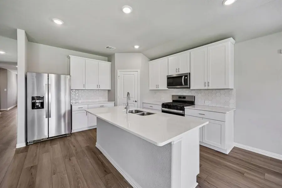 6632 Creek Edge Circle, Fort Worth, TX 76036