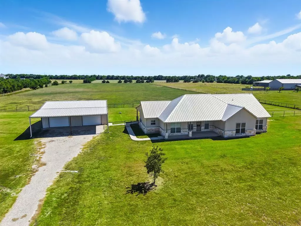 Leonard, TX 75452,496 County Road 4730