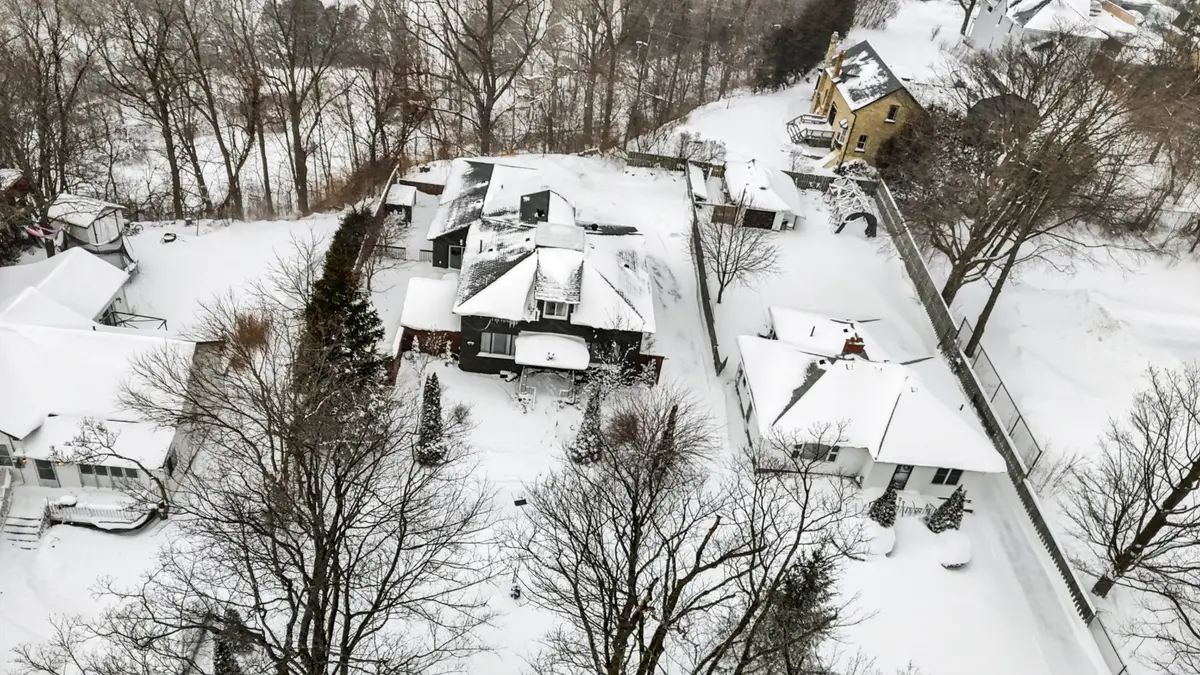 Kincardine, ON N2Z 2A5,664 Olde Victoria ST