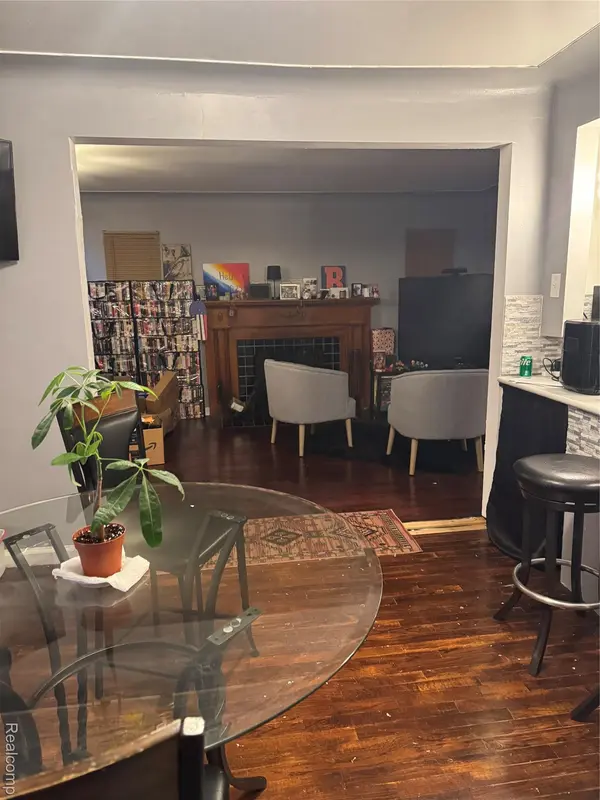 Detroit, MI 48221,18466 Mendota ST