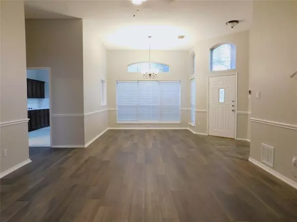 Dallas, TX 75287,18939 Westwood Place