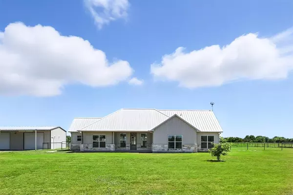 Leonard, TX 75452,496 County Road 4730