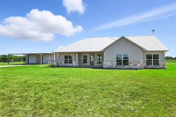 Leonard, TX 75452,496 County Road 4730