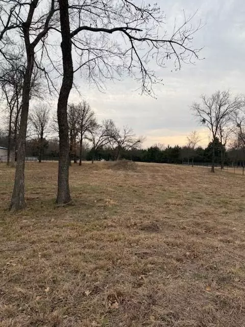 Sadler, TX 76264,90 Frank Wood Road