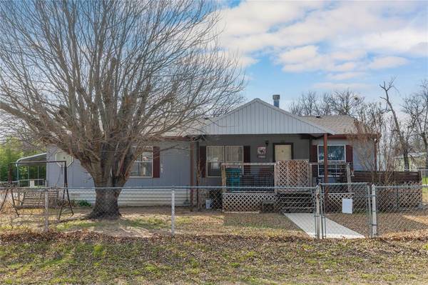 209 Martin, Bangs, TX 76823